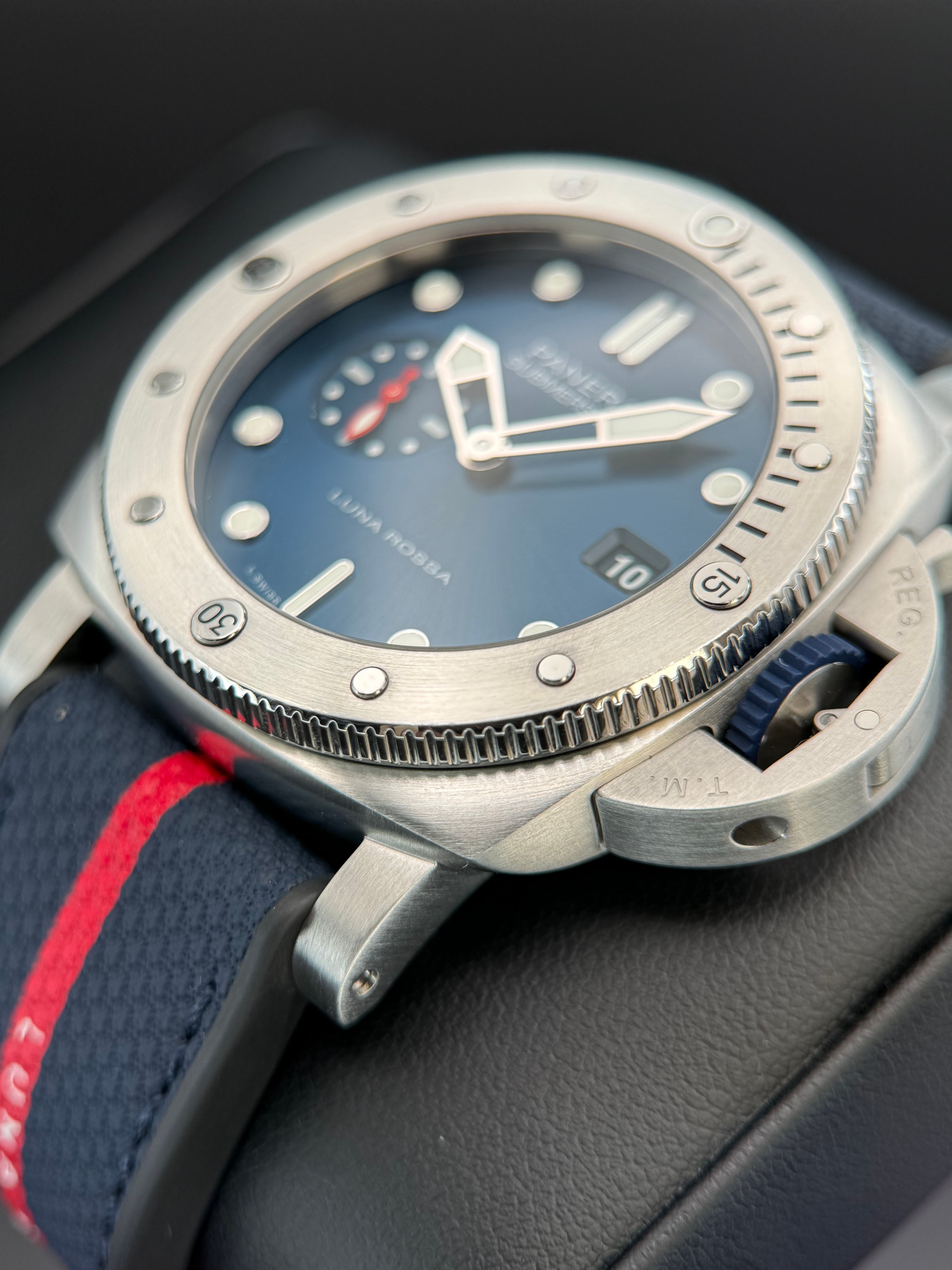 Omega Speedmaster Professional